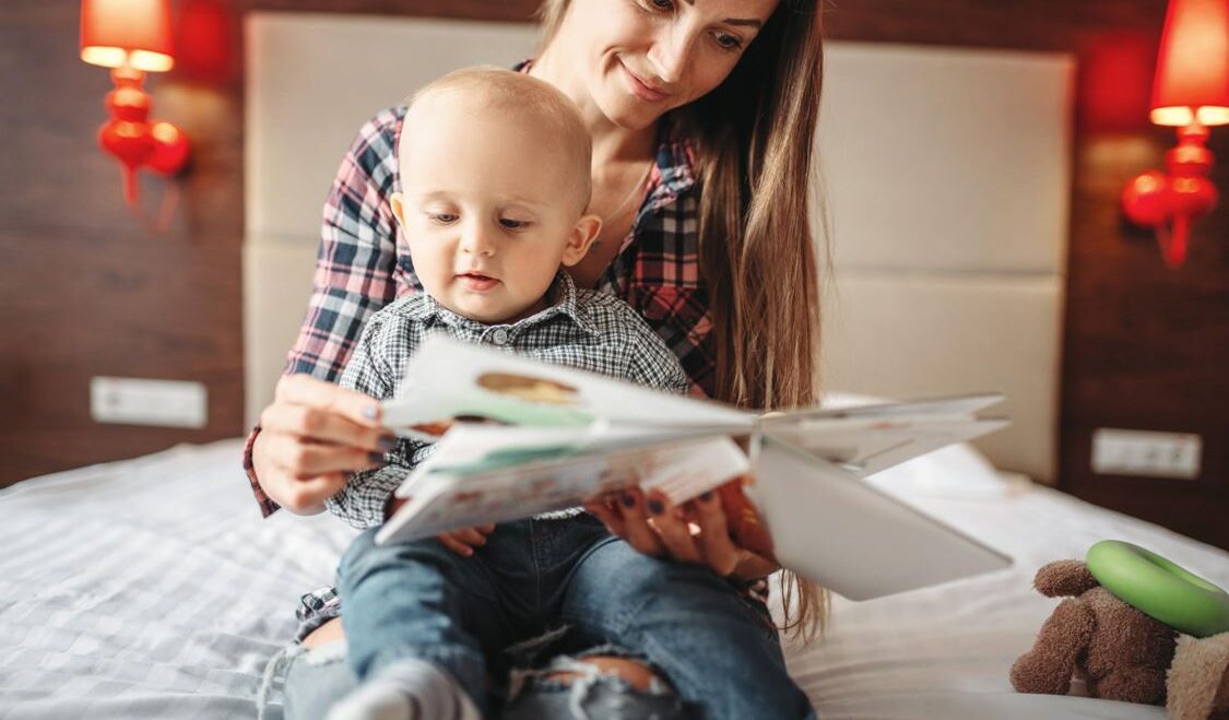 Why You Should Make Book Reading with Your Child an Everyday Activity